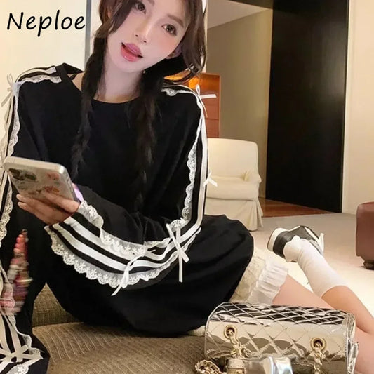 Neploe Casual O Neck Long Sleeve Minority T-shirt Lace Patchwork Loose Bow Women Clothing Korea Mid-length Slim All-match Mujer